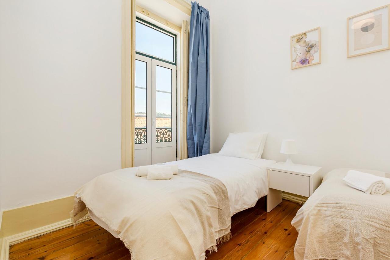 4Br Lisbon Apartament - Excellent Location - New Mattresses! Bagian luar foto